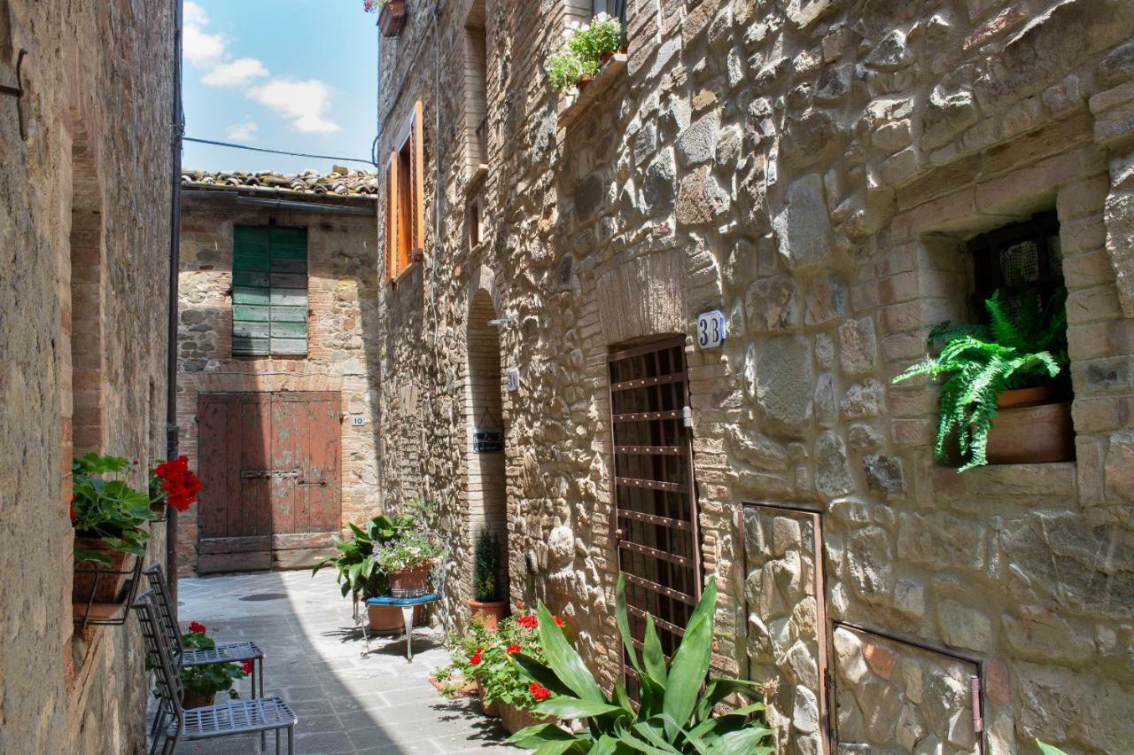 La Casa Di Alice Villa Castelnuovo dellʼAbate Exteriör bild